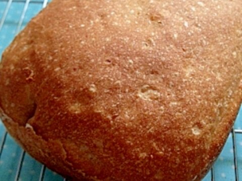 ホームベーカリーでライ麦粉ご飯食パン/黒パン